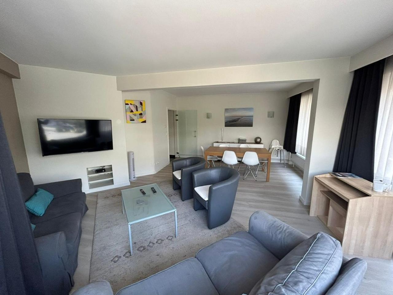 3 Bedroom Apartment Nearby The Sea ออสเทนด์ ภายนอก รูปภาพ