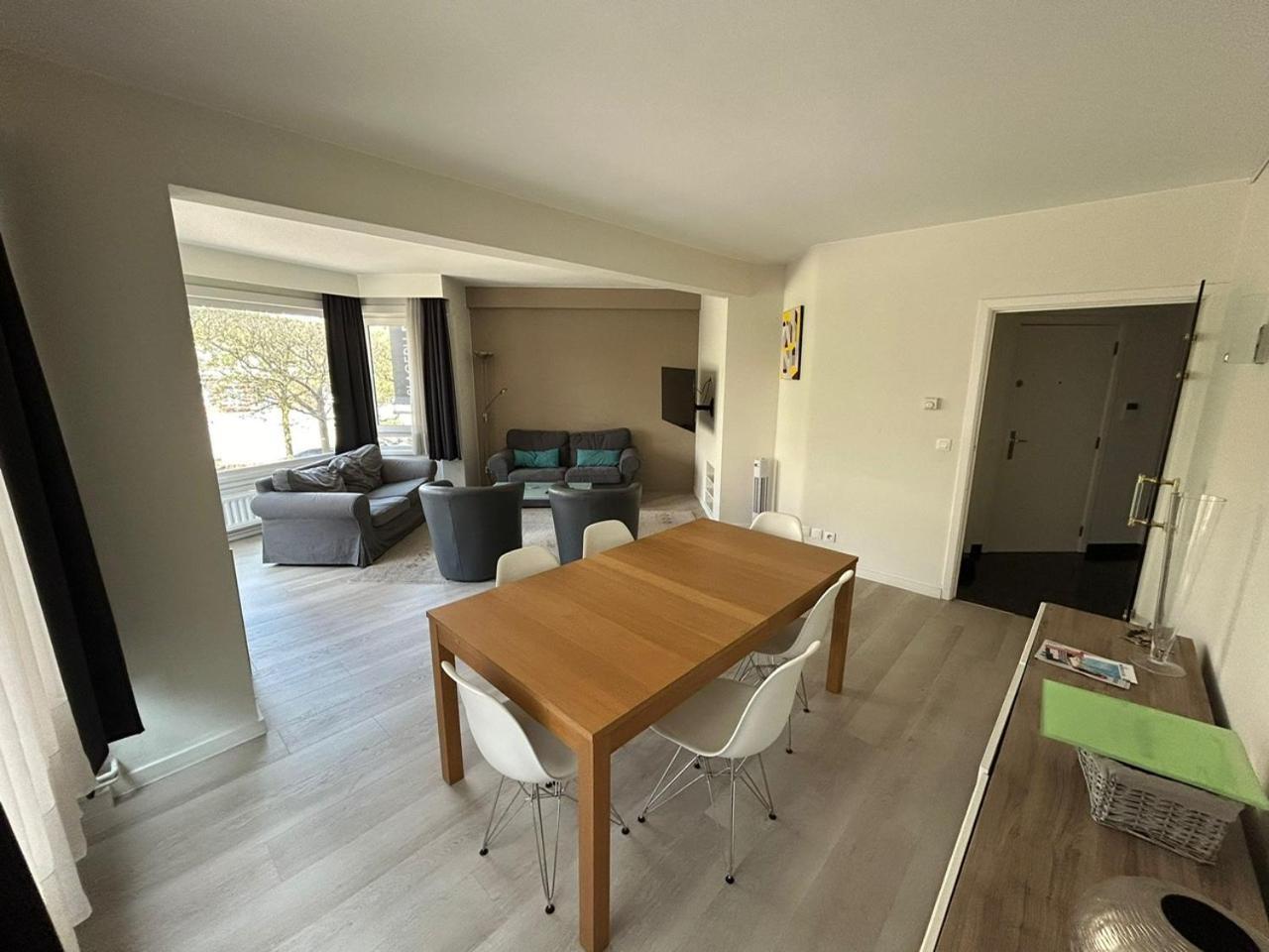 3 Bedroom Apartment Nearby The Sea ออสเทนด์ ภายนอก รูปภาพ